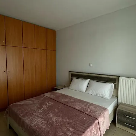 μια ανάσα από τη θάλασσα, Apartment